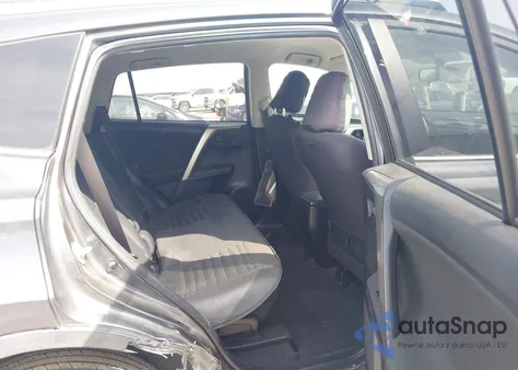 2015 Toyota Rav4 Le z USA, uszkodzony, nr VIN JTMZFREV4FD049394